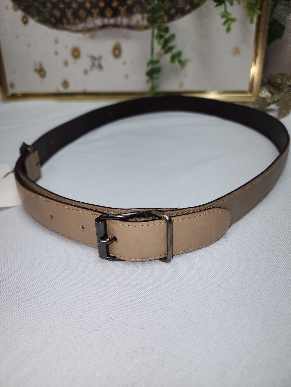 Gianni Versace Belt Excellent condition Authentic Purchased From The REAL REAL - Picture 9 of 10